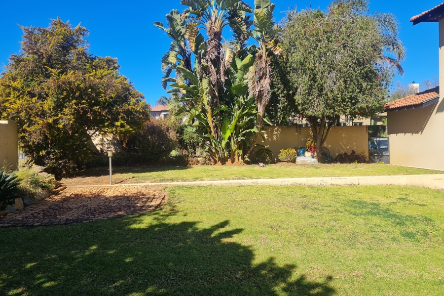 4 Bedroom Property for Sale in Ruimsig Gauteng