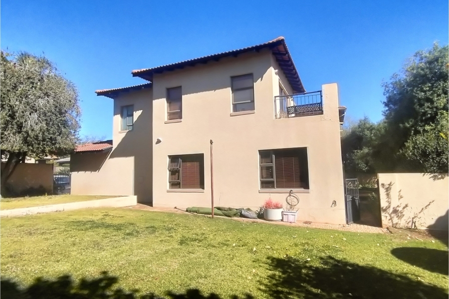 4 Bedroom Property for Sale in Ruimsig Gauteng