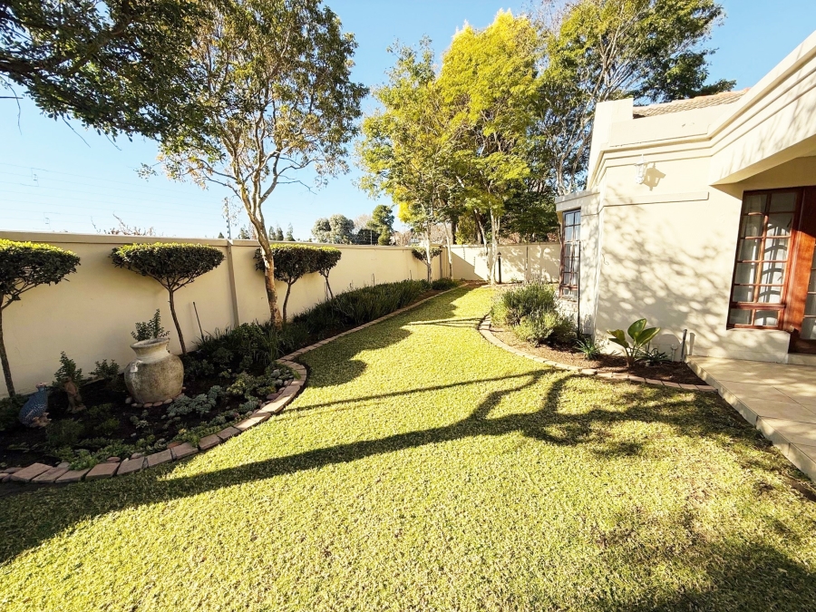 To Let 3 Bedroom Property for Rent in Sunninghill Gauteng