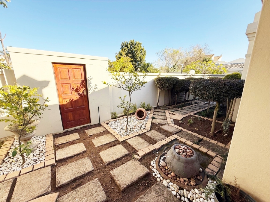 To Let 3 Bedroom Property for Rent in Sunninghill Gauteng