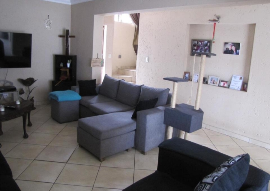 4 Bedroom Property for Sale in Vanderbijlpark SE 2 Gauteng