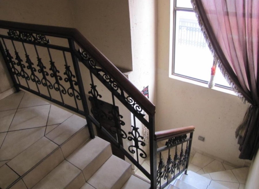 4 Bedroom Property for Sale in Vanderbijlpark SE 2 Gauteng