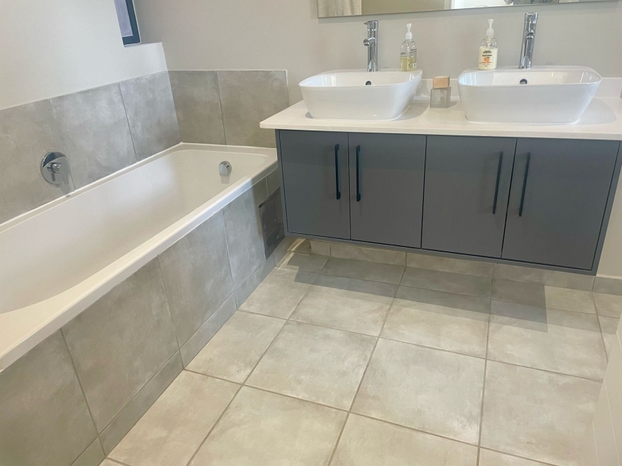 3 Bedroom Property for Sale in Sinoville Gauteng