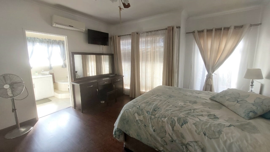 4 Bedroom Property for Sale in Vanderbijlpark SW 5 Gauteng