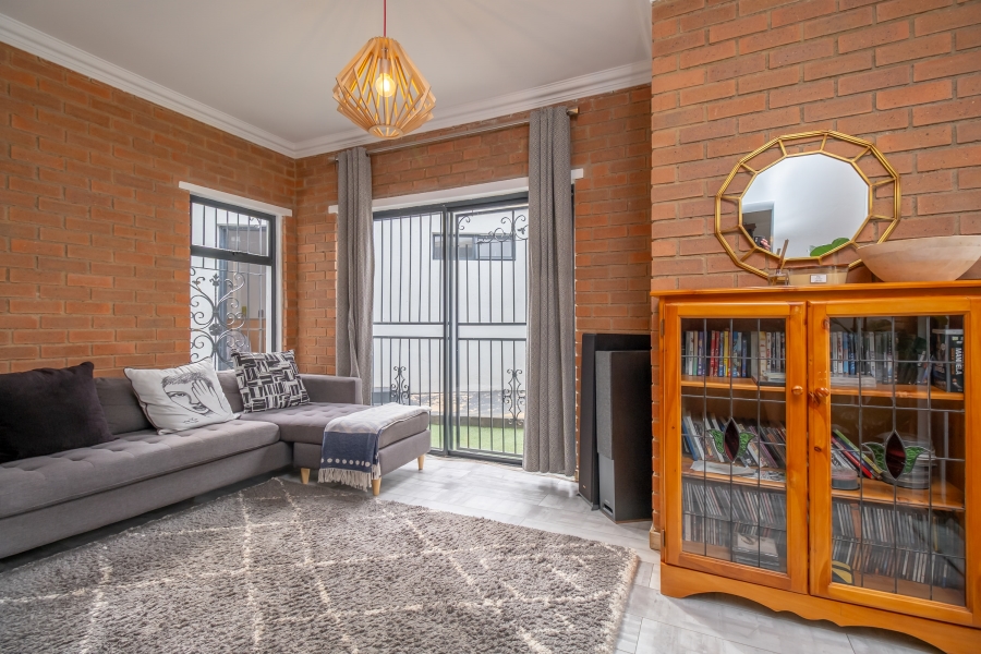 5 Bedroom Property for Sale in Quellerie Park Gauteng