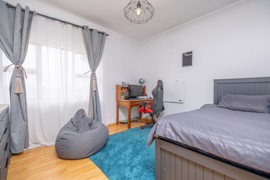 5 Bedroom Property for Sale in Quellerie Park Gauteng
