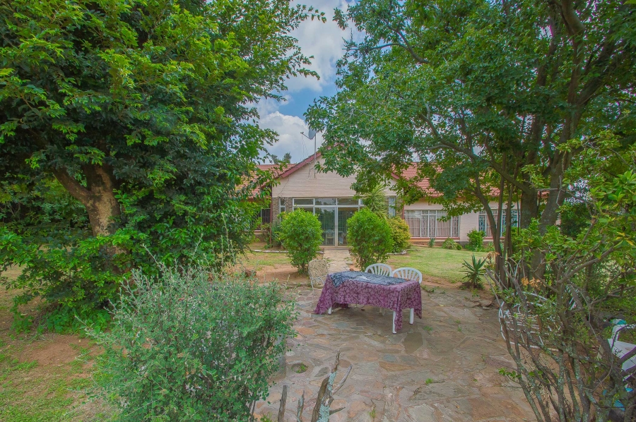 2 Bedroom Property for Sale in Rietfontein Gauteng
