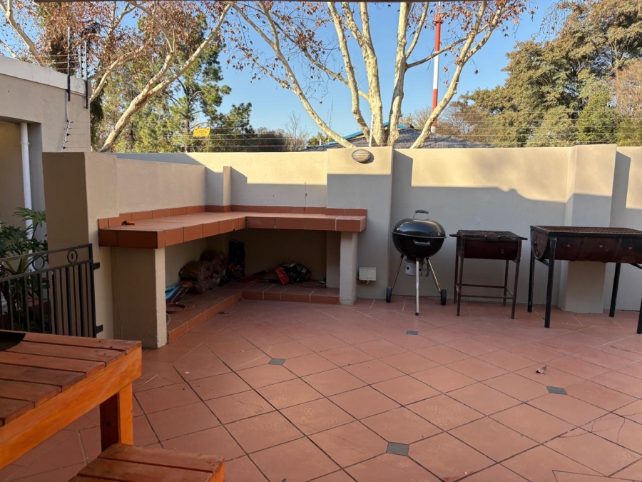 To Let 3 Bedroom Property for Rent in Riviera Gauteng