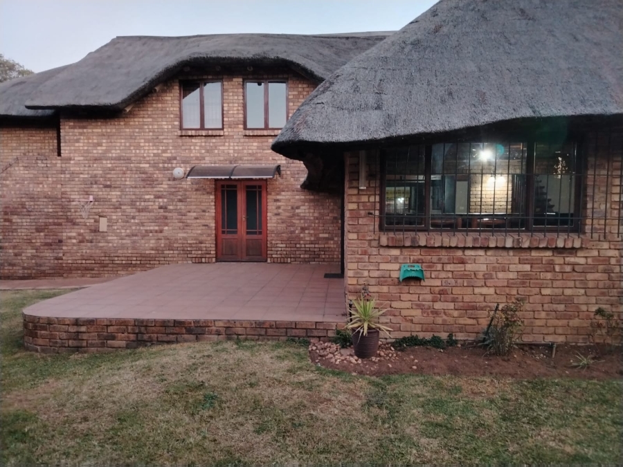 To Let 4 Bedroom Property for Rent in Wapadrand Gauteng