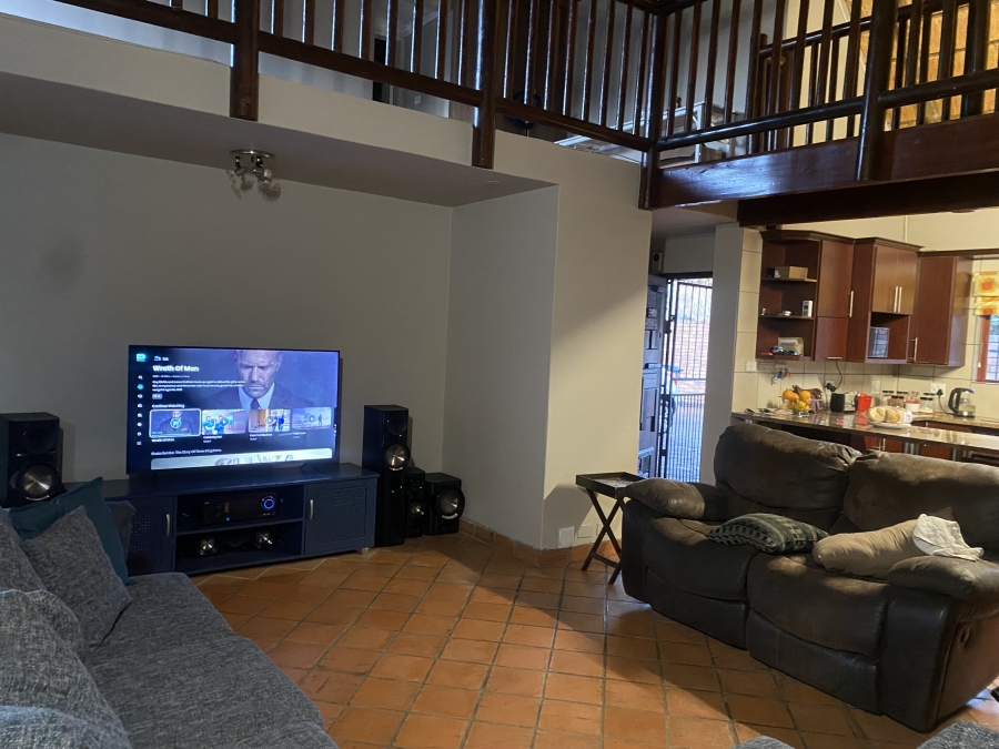 To Let 4 Bedroom Property for Rent in Wapadrand Gauteng