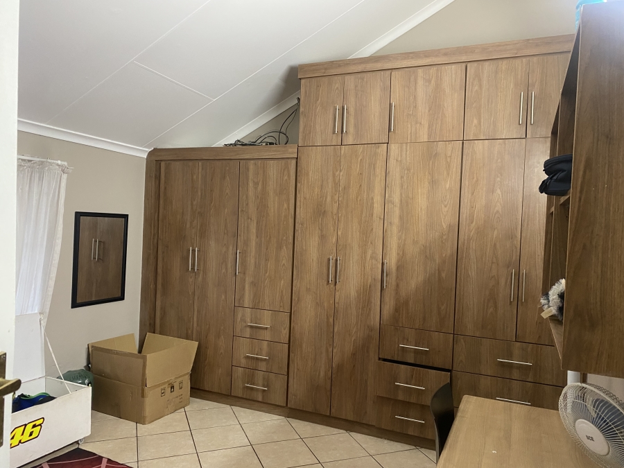 To Let 4 Bedroom Property for Rent in Wapadrand Gauteng