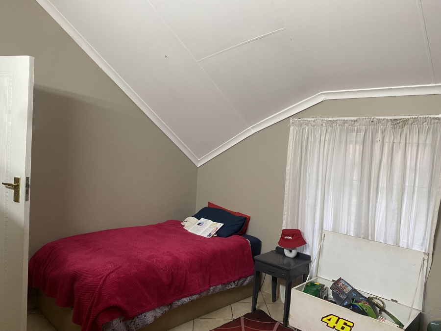 To Let 4 Bedroom Property for Rent in Wapadrand Gauteng