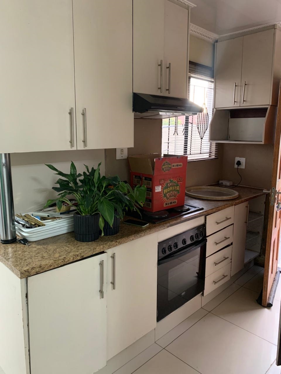 2 Bedroom Property for Sale in Roodekop Gauteng