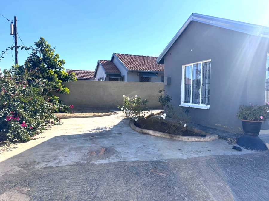 2 Bedroom Property for Sale in Roodekop Gauteng