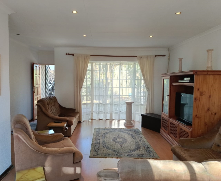 To Let 2 Bedroom Property for Rent in Allens Nek Gauteng