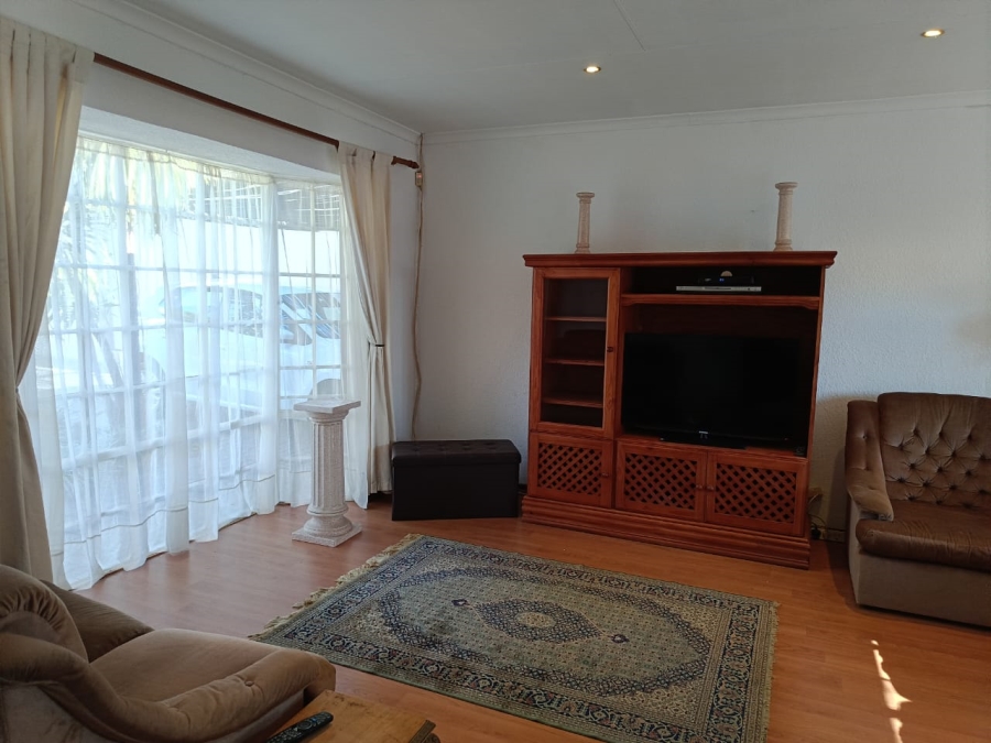 To Let 2 Bedroom Property for Rent in Allens Nek Gauteng