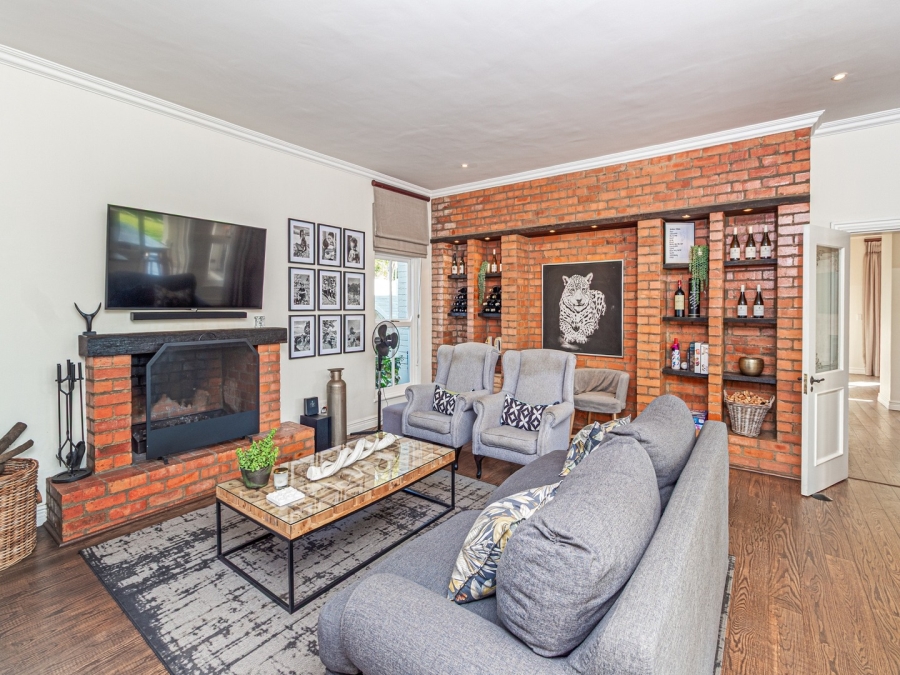 5 Bedroom Property for Sale in Fourways Gardens Gauteng