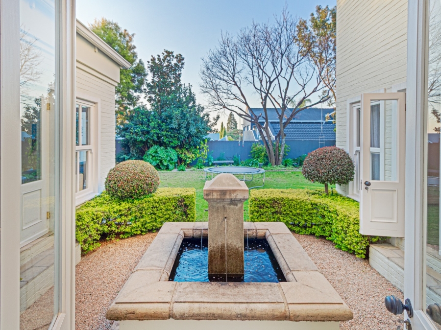 5 Bedroom Property for Sale in Fourways Gardens Gauteng