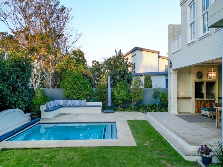 5 Bedroom Property for Sale in Fourways Gardens Gauteng