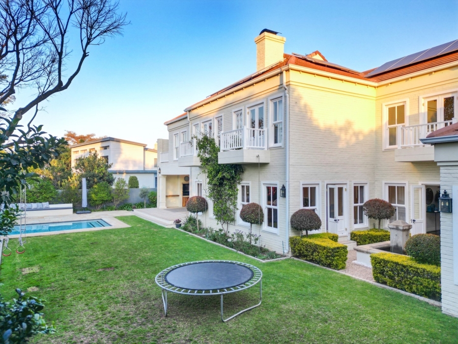 5 Bedroom Property for Sale in Fourways Gardens Gauteng
