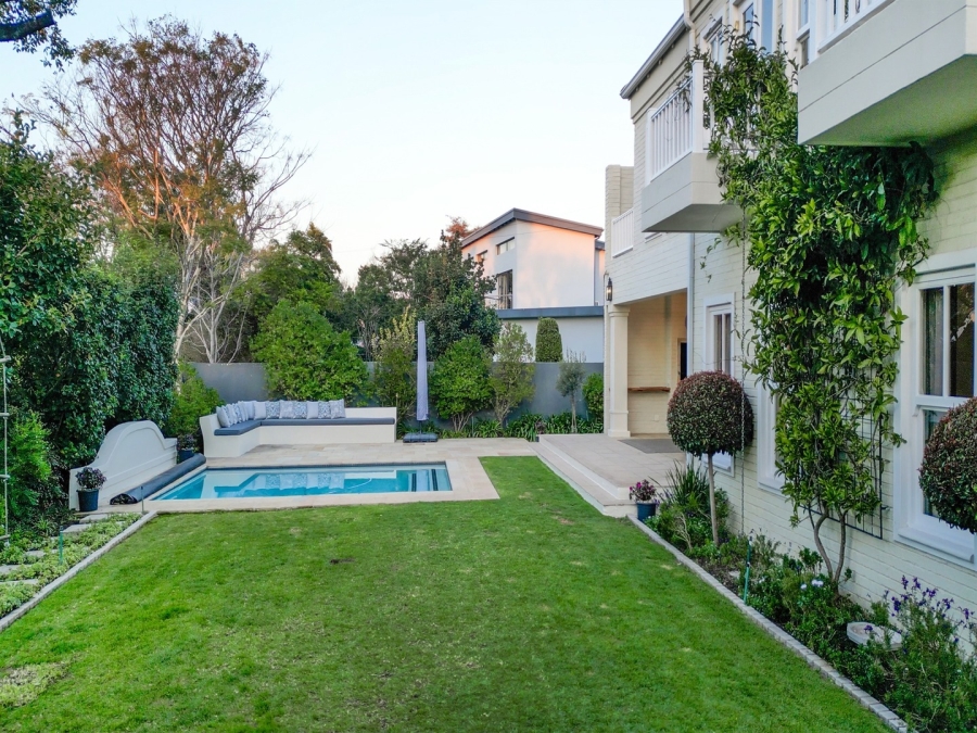 5 Bedroom Property for Sale in Fourways Gardens Gauteng