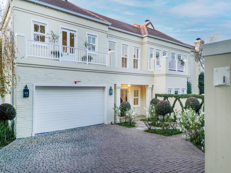 5 Bedroom Property for Sale in Fourways Gardens Gauteng