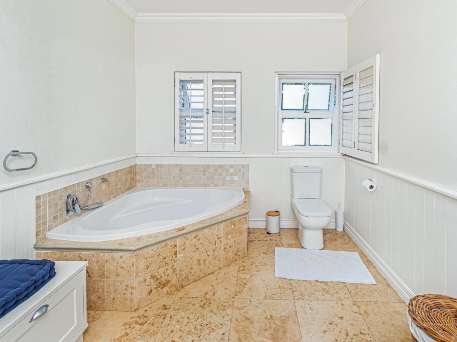 5 Bedroom Property for Sale in Fourways Gardens Gauteng