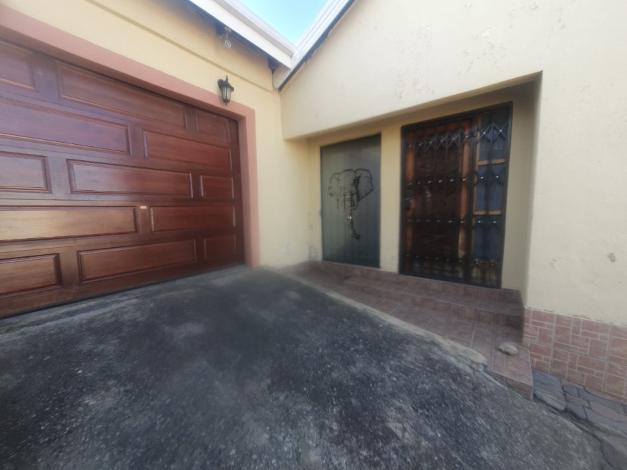 3 Bedroom Property for Sale in Meadowlands Gauteng