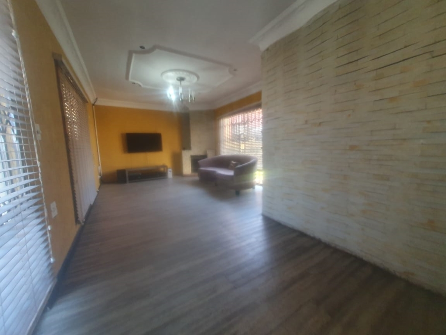 3 Bedroom Property for Sale in Meadowlands Gauteng