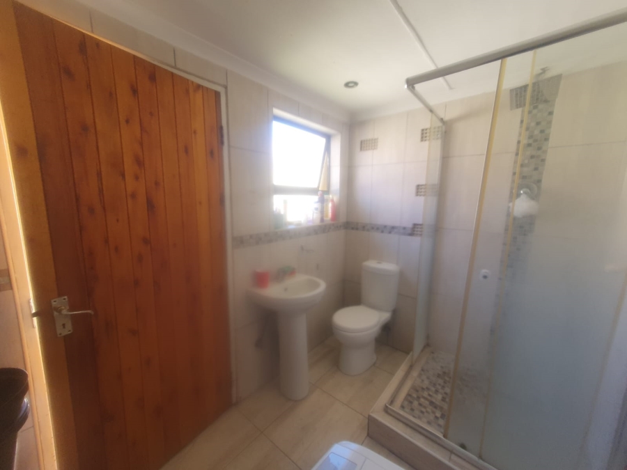 3 Bedroom Property for Sale in Meadowlands Gauteng