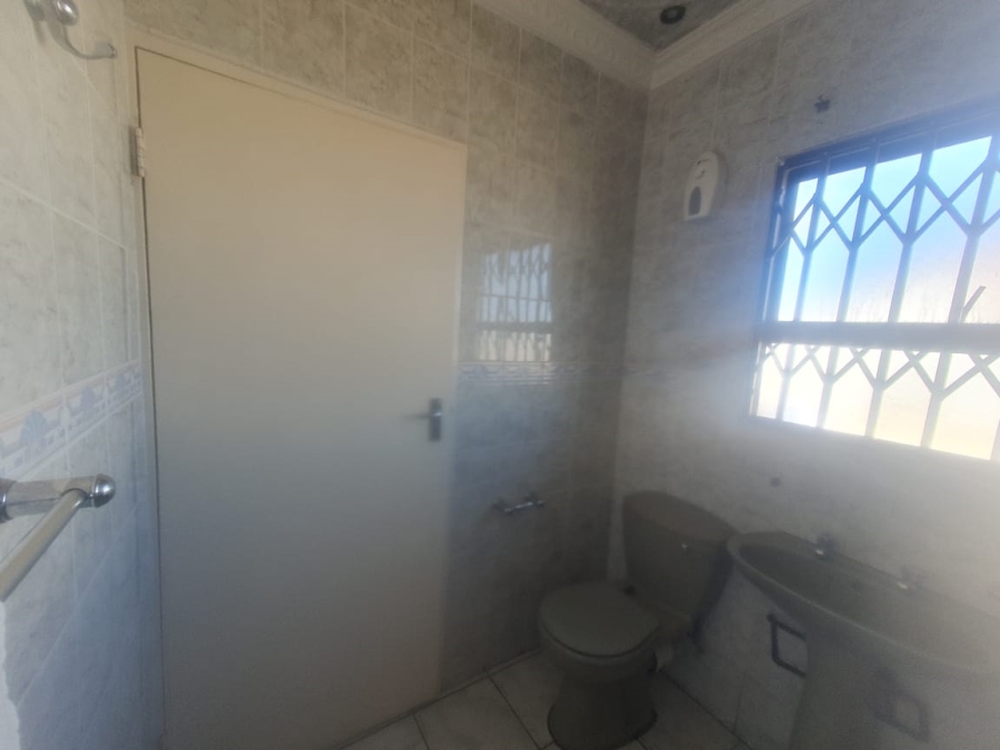 3 Bedroom Property for Sale in Meadowlands Gauteng