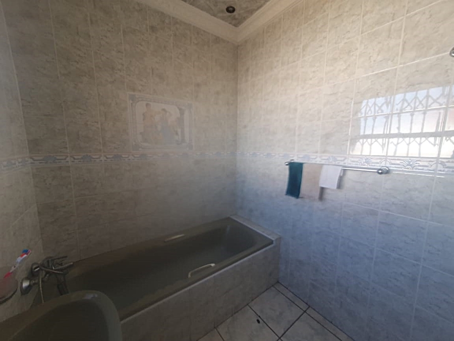 3 Bedroom Property for Sale in Meadowlands Gauteng