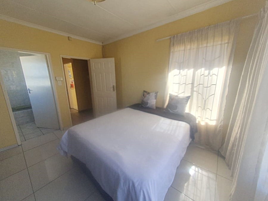 3 Bedroom Property for Sale in Meadowlands Gauteng