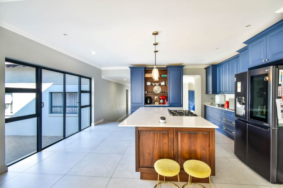 4 Bedroom Property for Sale in Midstream Ridge Gauteng