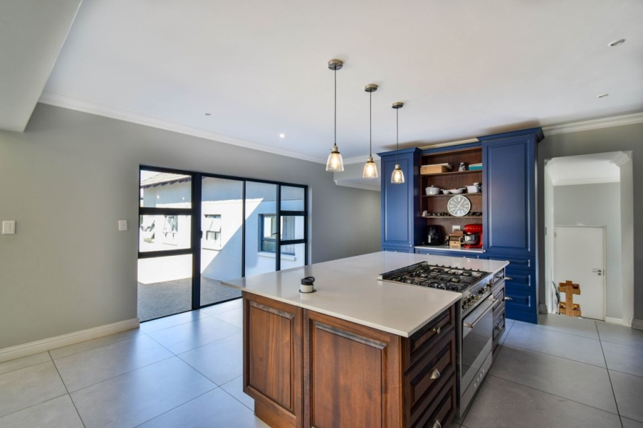 4 Bedroom Property for Sale in Midstream Ridge Gauteng