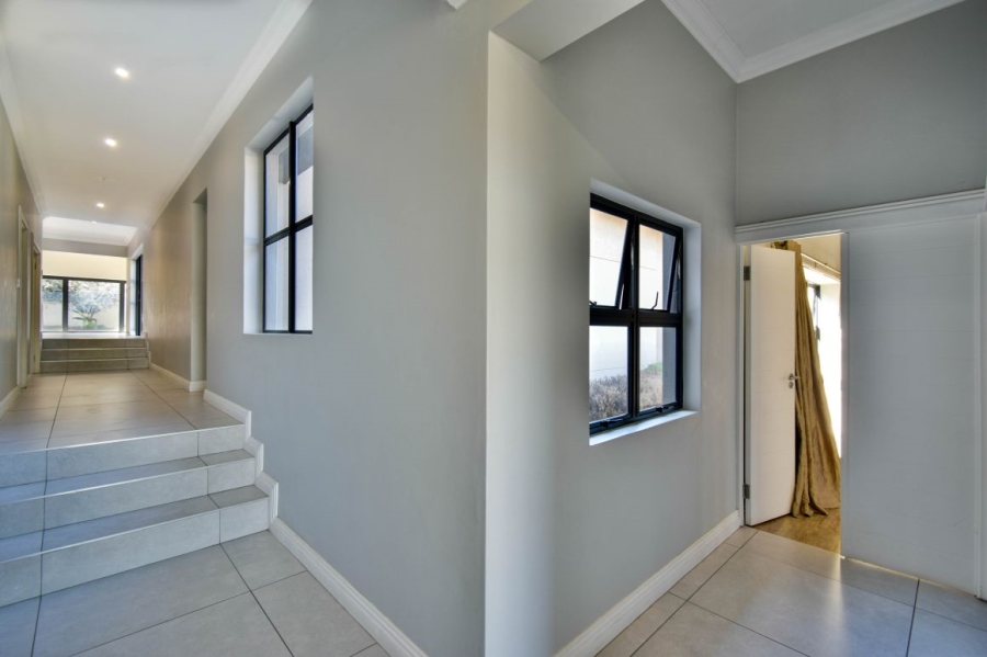 4 Bedroom Property for Sale in Midstream Ridge Gauteng