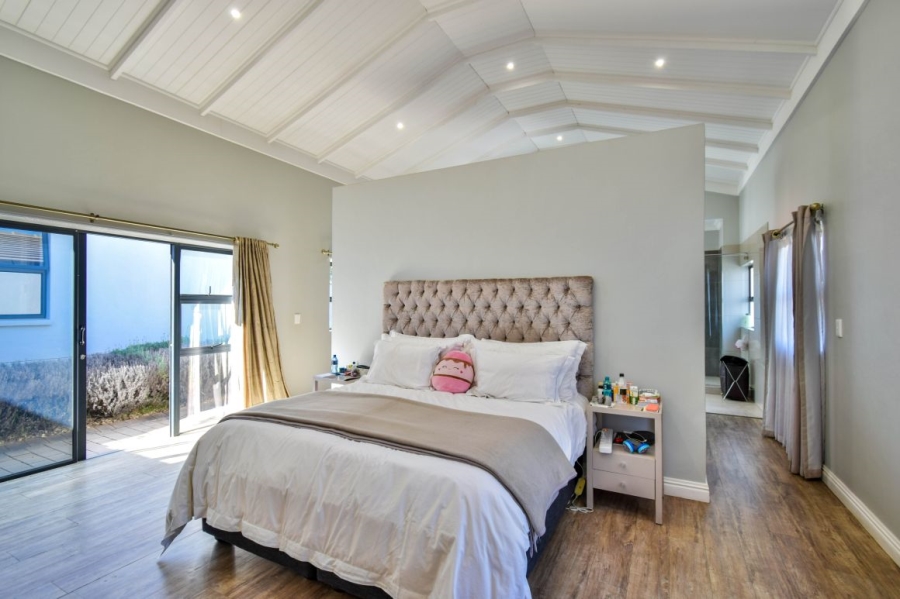 4 Bedroom Property for Sale in Midstream Ridge Gauteng