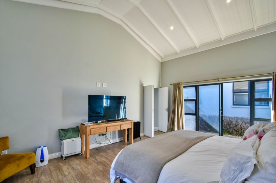 4 Bedroom Property for Sale in Midstream Ridge Gauteng
