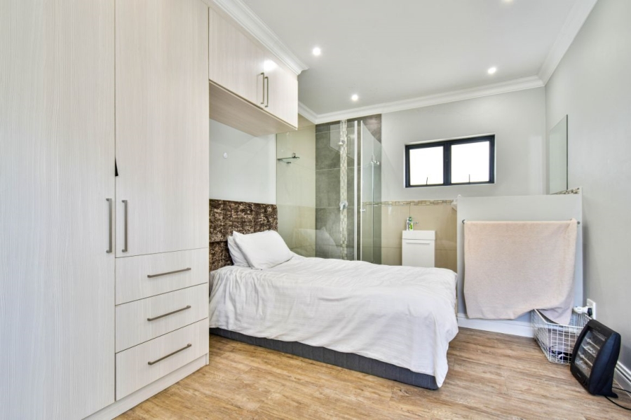 4 Bedroom Property for Sale in Midstream Ridge Gauteng