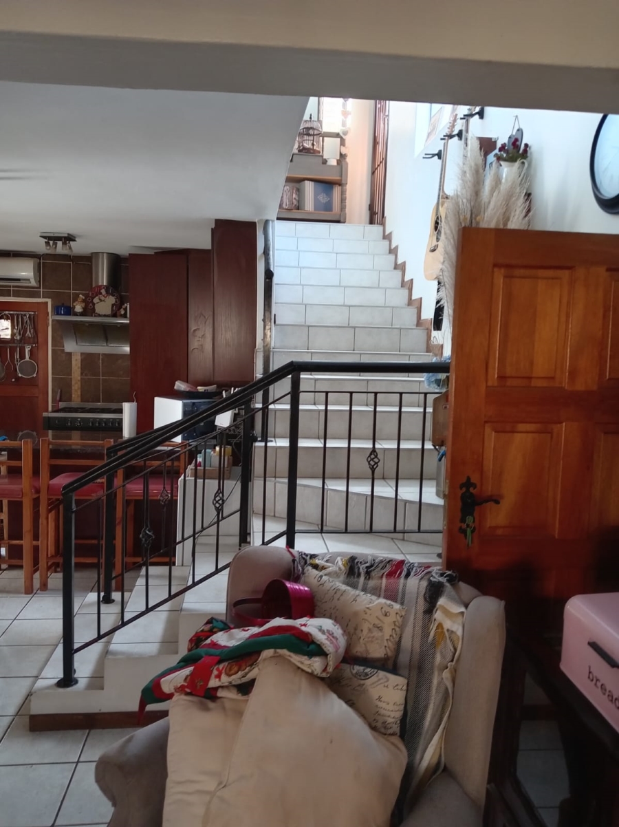 To Let 3 Bedroom Property for Rent in Ravenswood Gauteng