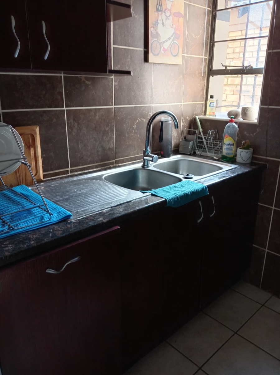 To Let 3 Bedroom Property for Rent in Ravenswood Gauteng