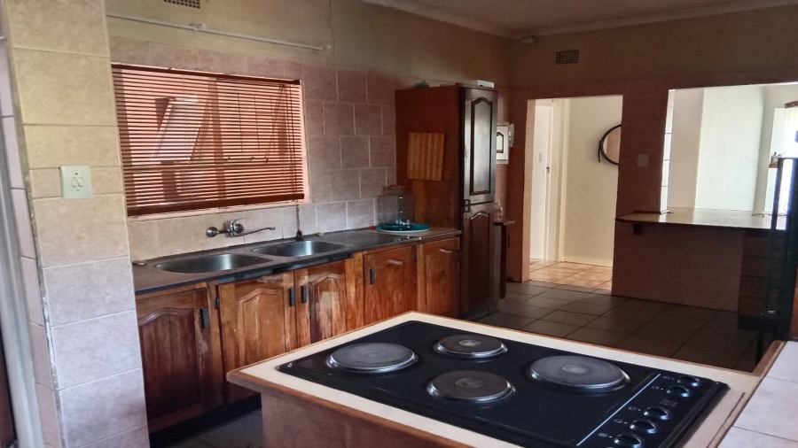 To Let 3 Bedroom Property for Rent in Vanderbijlpark CE 3 Gauteng