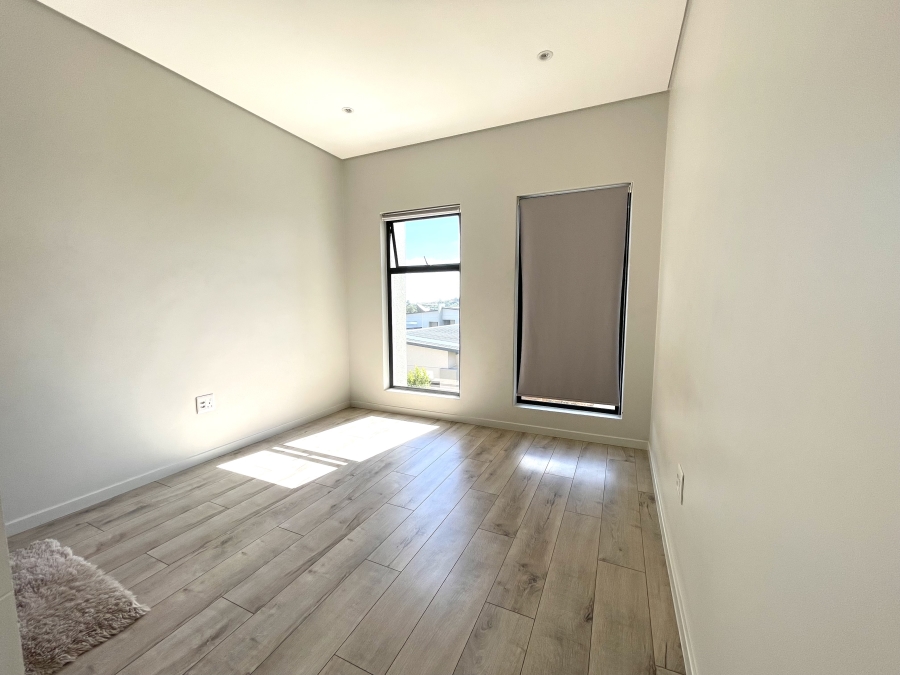 3 Bedroom Property for Sale in Crowthorne AH Gauteng