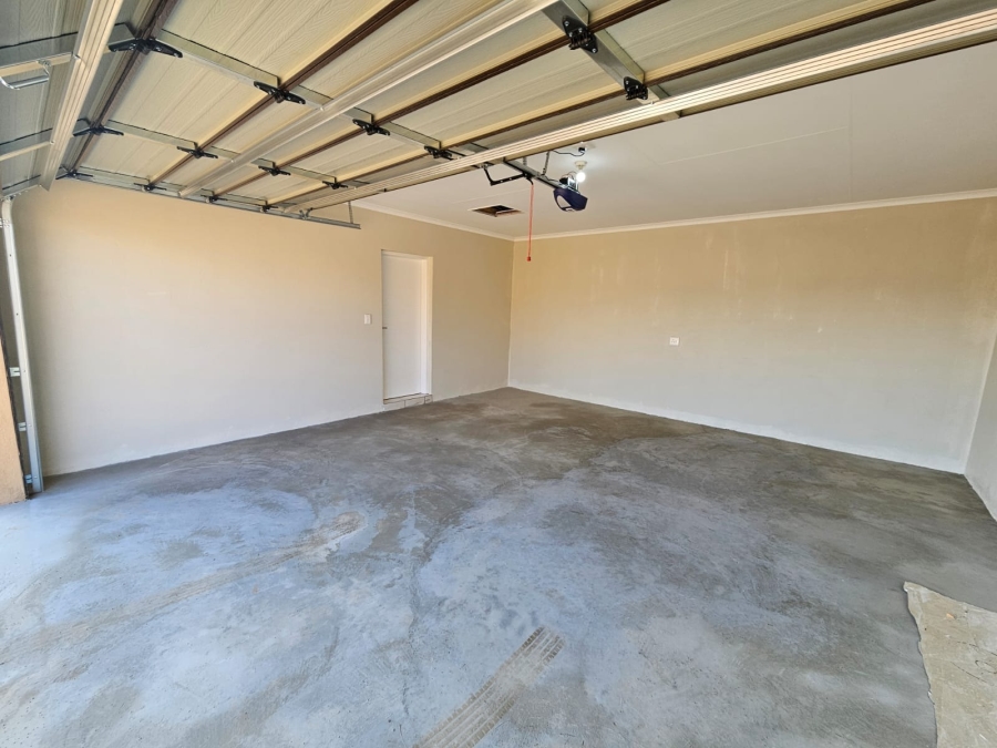 2 Bedroom Property for Sale in Windmill Park Gauteng