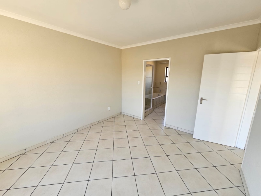 2 Bedroom Property for Sale in Windmill Park Gauteng