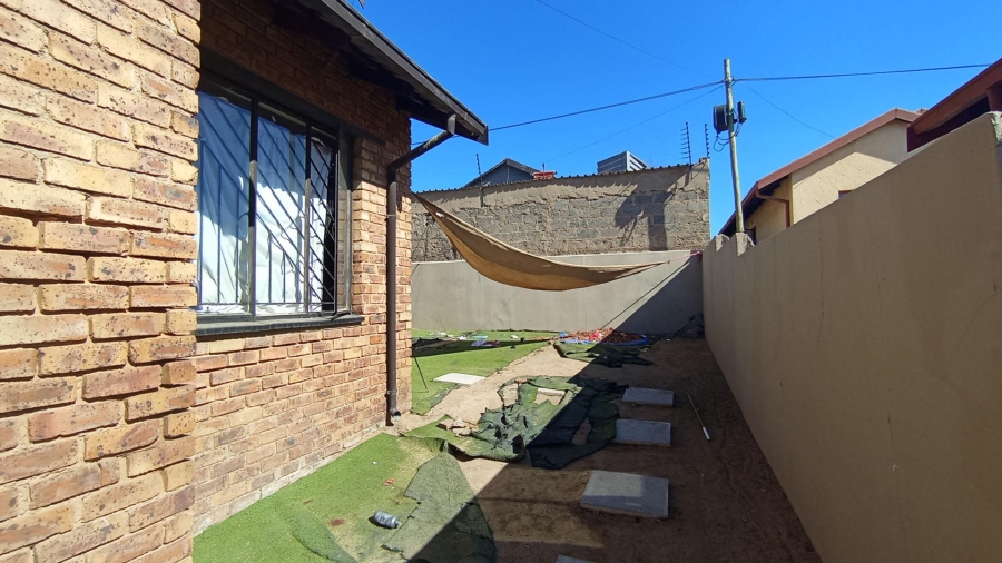 2 Bedroom Property for Sale in Klipfontein View Gauteng