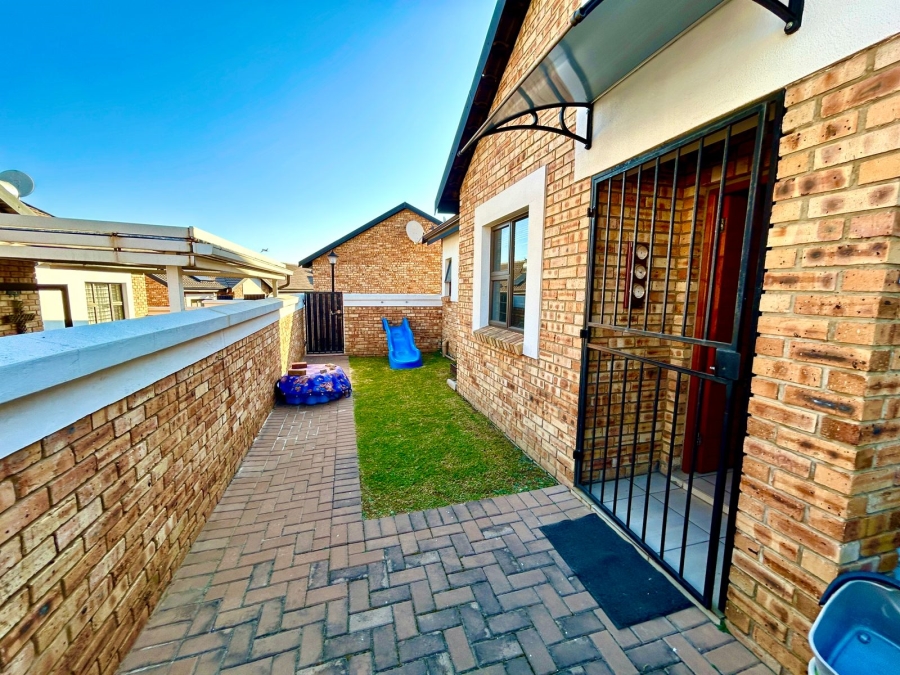 3 Bedroom Property for Sale in Beyers Park Gauteng