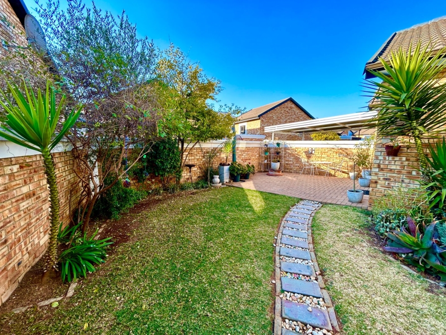 3 Bedroom Property for Sale in Beyers Park Gauteng