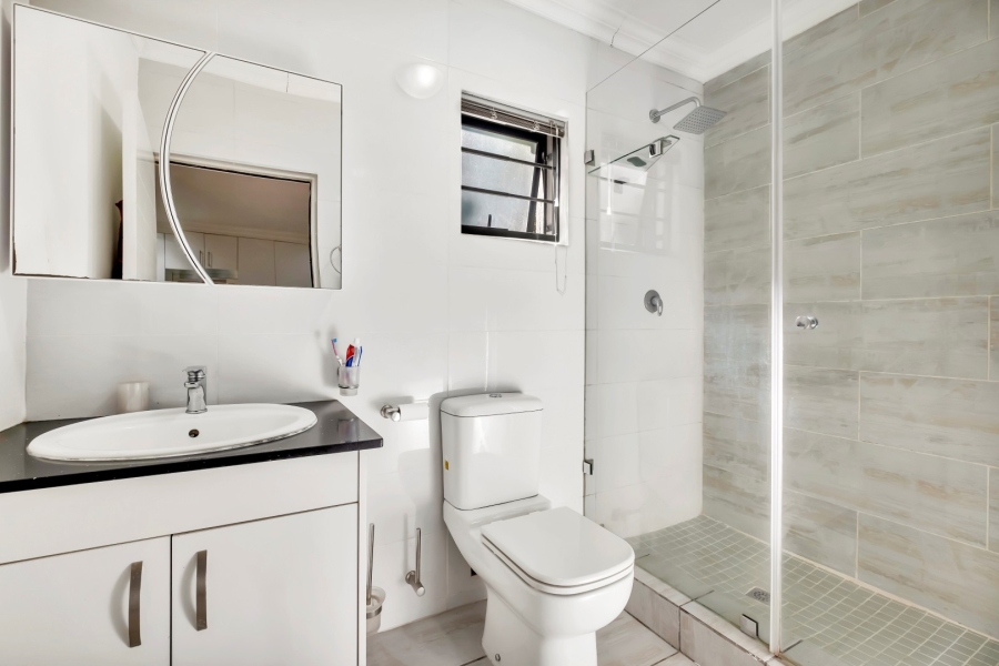 To Let 4 Bedroom Property for Rent in Bryanston Gauteng