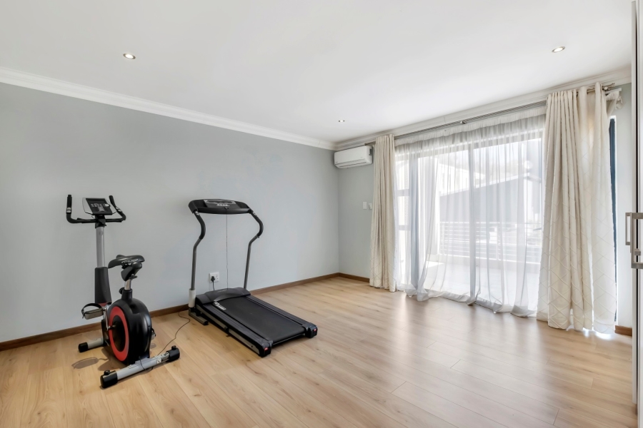 To Let 4 Bedroom Property for Rent in Bryanston Gauteng